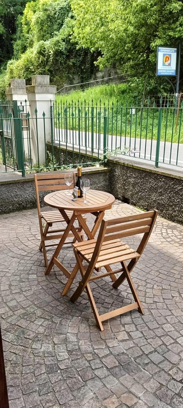 Apartmán La Casa Dei Carta-New & Chic Lovere Exteriér fotografie